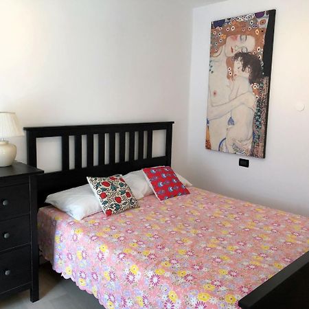 Ferienwohnung House Claudia By Holiday World Genua Exterior foto